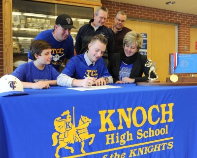 Knoch’s Stobert signs letter of intent to play college baseball