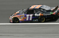 Hamlin wins at Phoenix/championship finale set