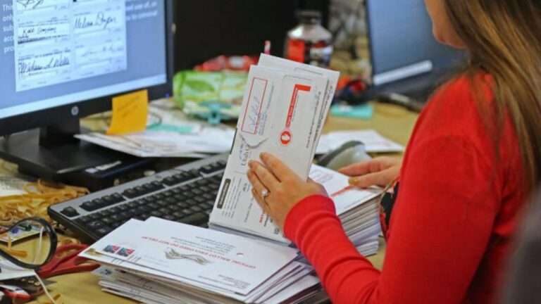 Secrecy Envelope And Following Directions; Election Director Clarifies How To Vote By Mail