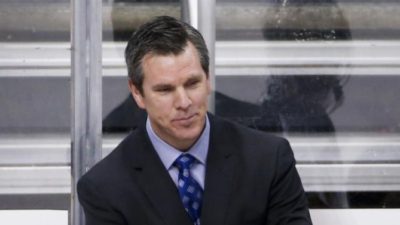 Penguins extend head coach Sullivan